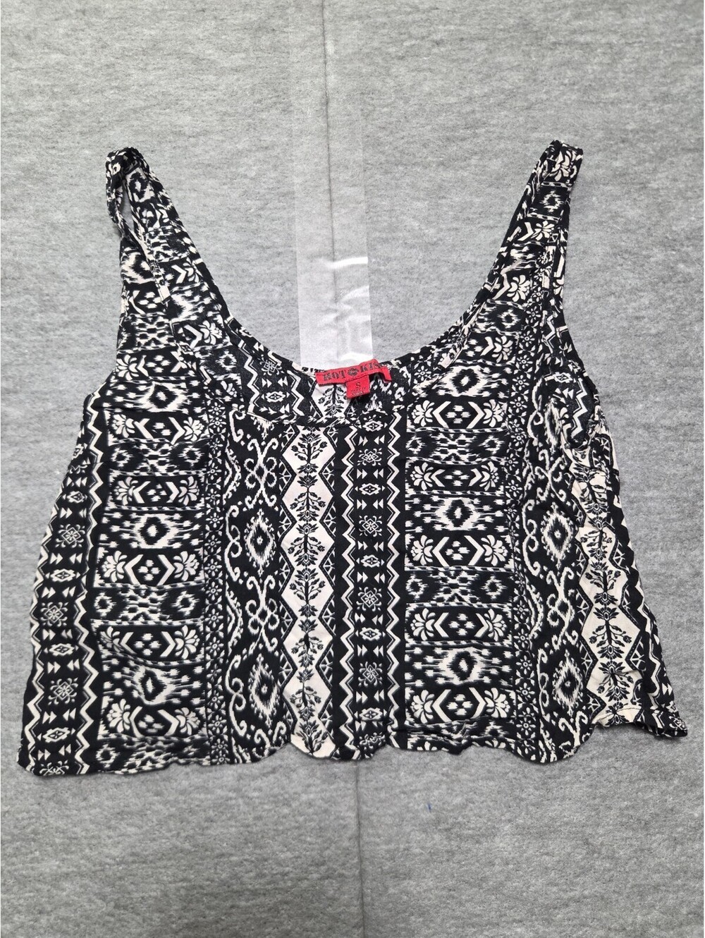 Hot Kiss Juniors Small Black White Geometric Tribal Print Cropped Tank Top